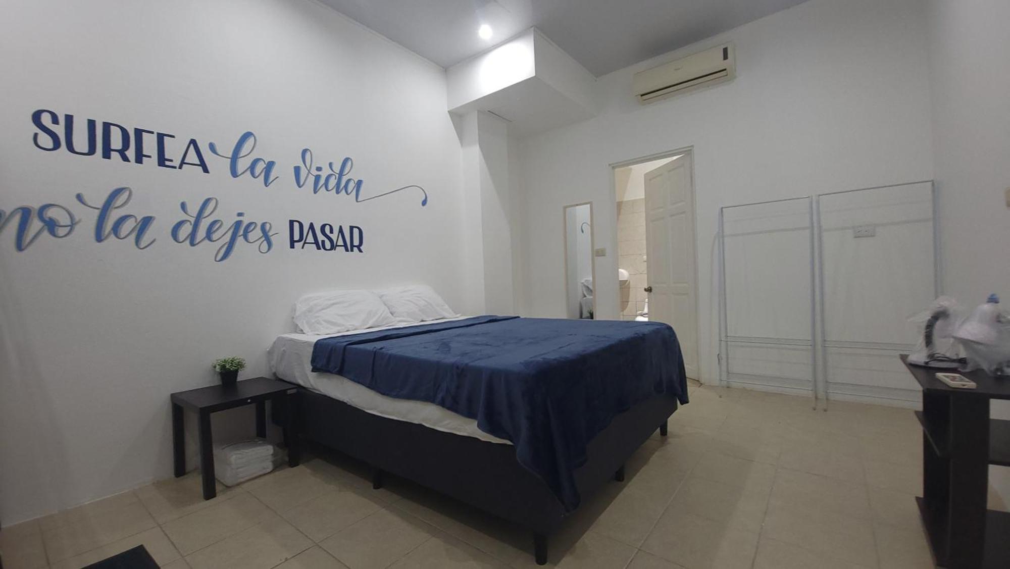 Surfo House Hotel & Hostel Tamarindo Exterior photo