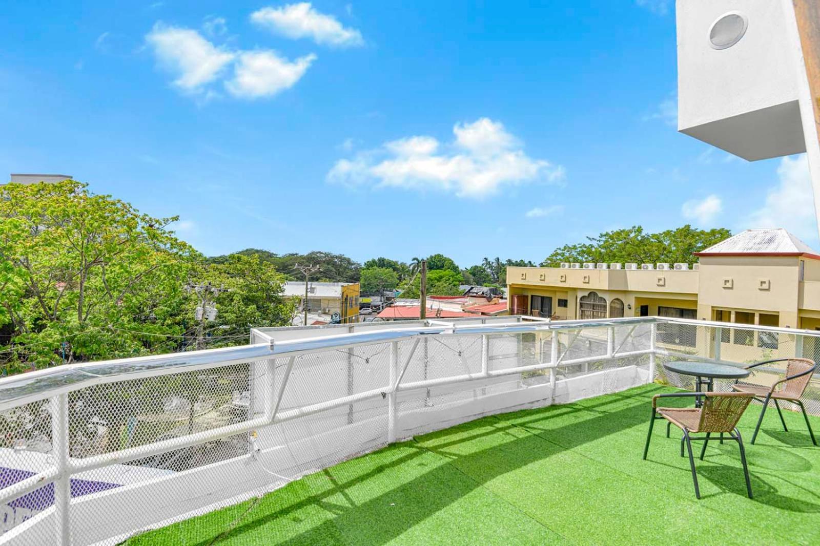 Surfo House Hotel & Hostel Tamarindo Exterior photo